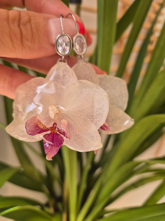 Pendientes orquídea blanca y morada