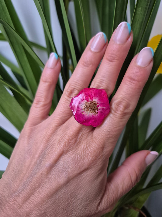 Anillo ajustable flor roja