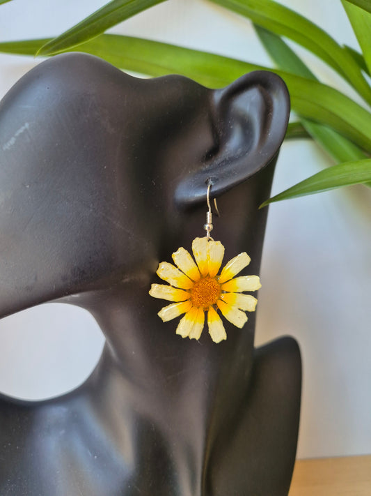 Pendientes margaritas 3D amarillas