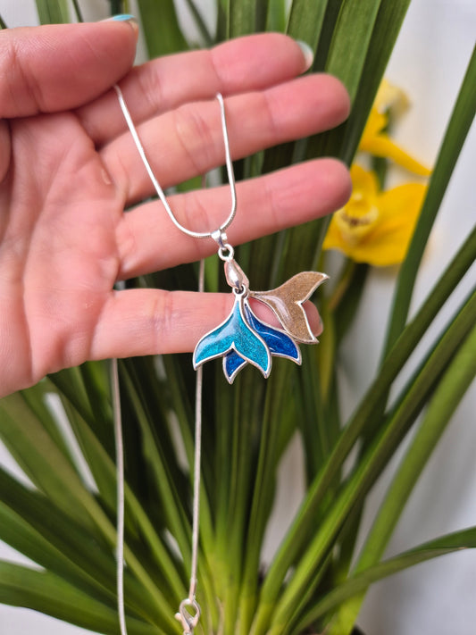 Colgante cola de ballena