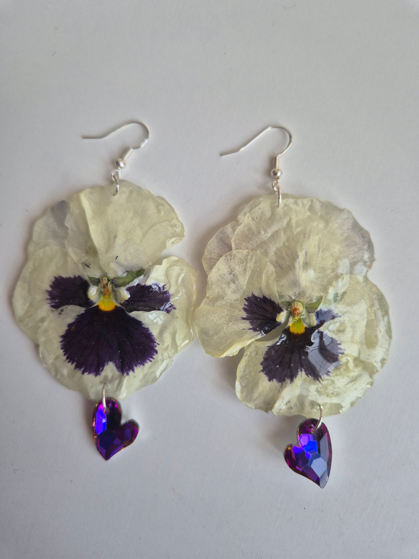 Pendientes  de Pensamientos blanco y morado