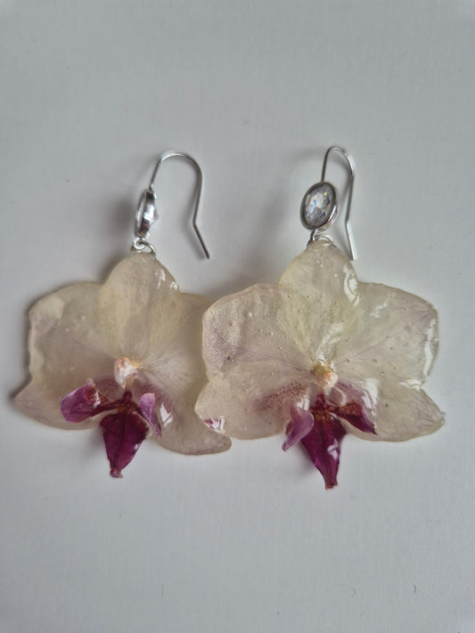 Pendientes orquídea blanca y morada