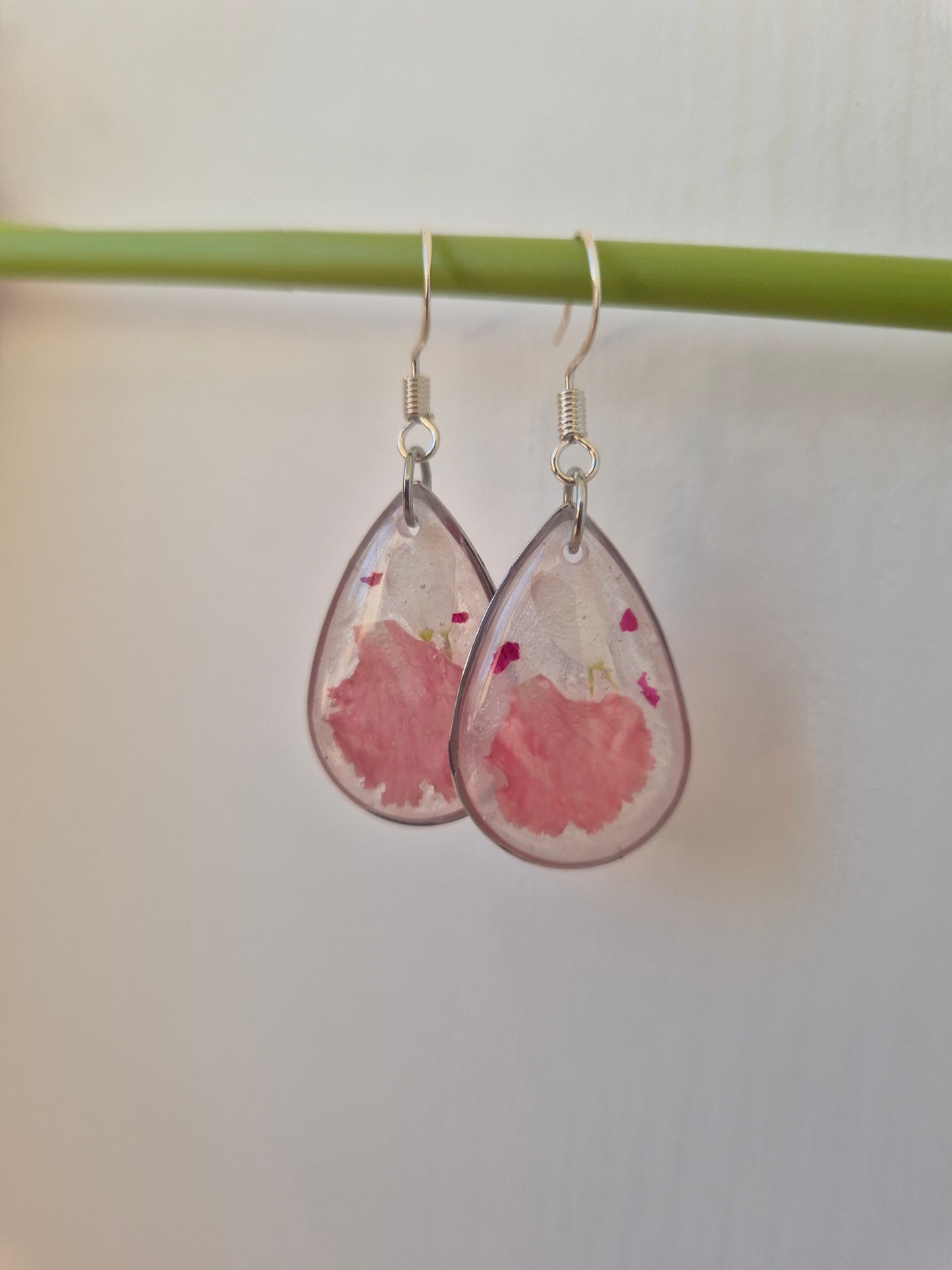 Pendientes botánica clavel rosa