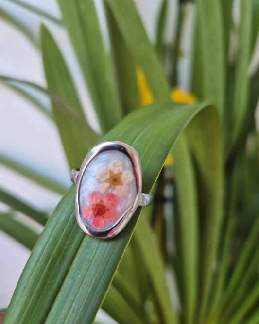 Anillo ajustable ovalado flores
