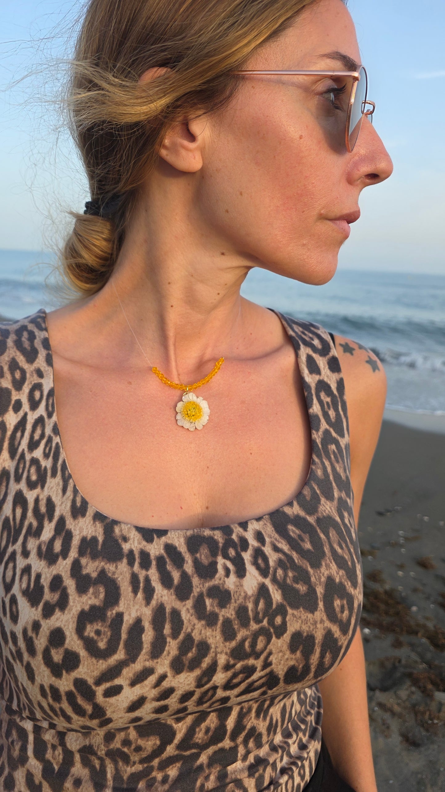 Collar Margarita Silvestre & Destellos Amarillos
