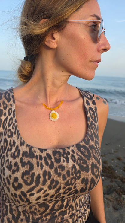 Collar Margarita Silvestre & Destellos Amarillos