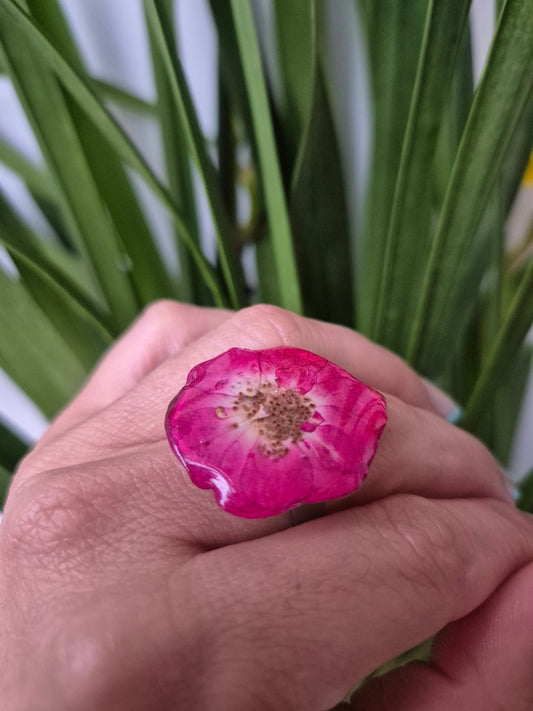 Anillo ajustable flor roja
