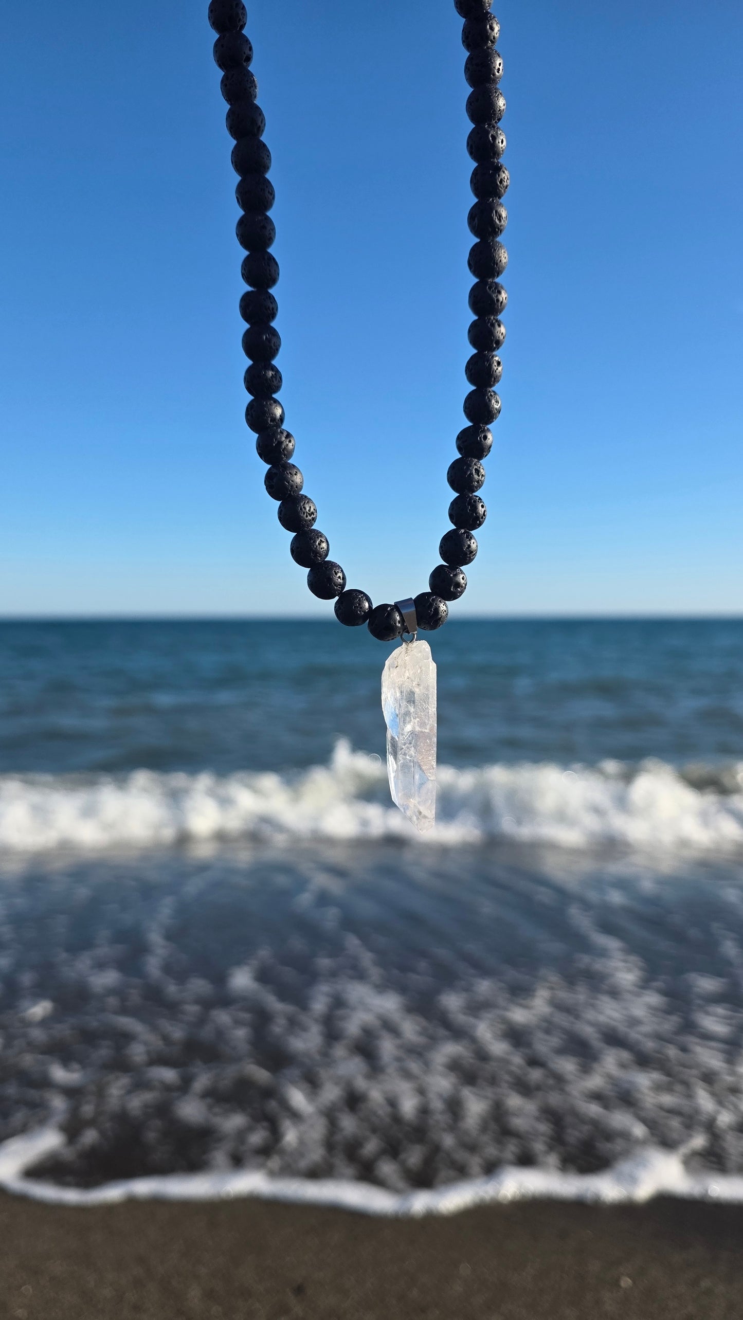 Colgante mineral y piedra volcánica