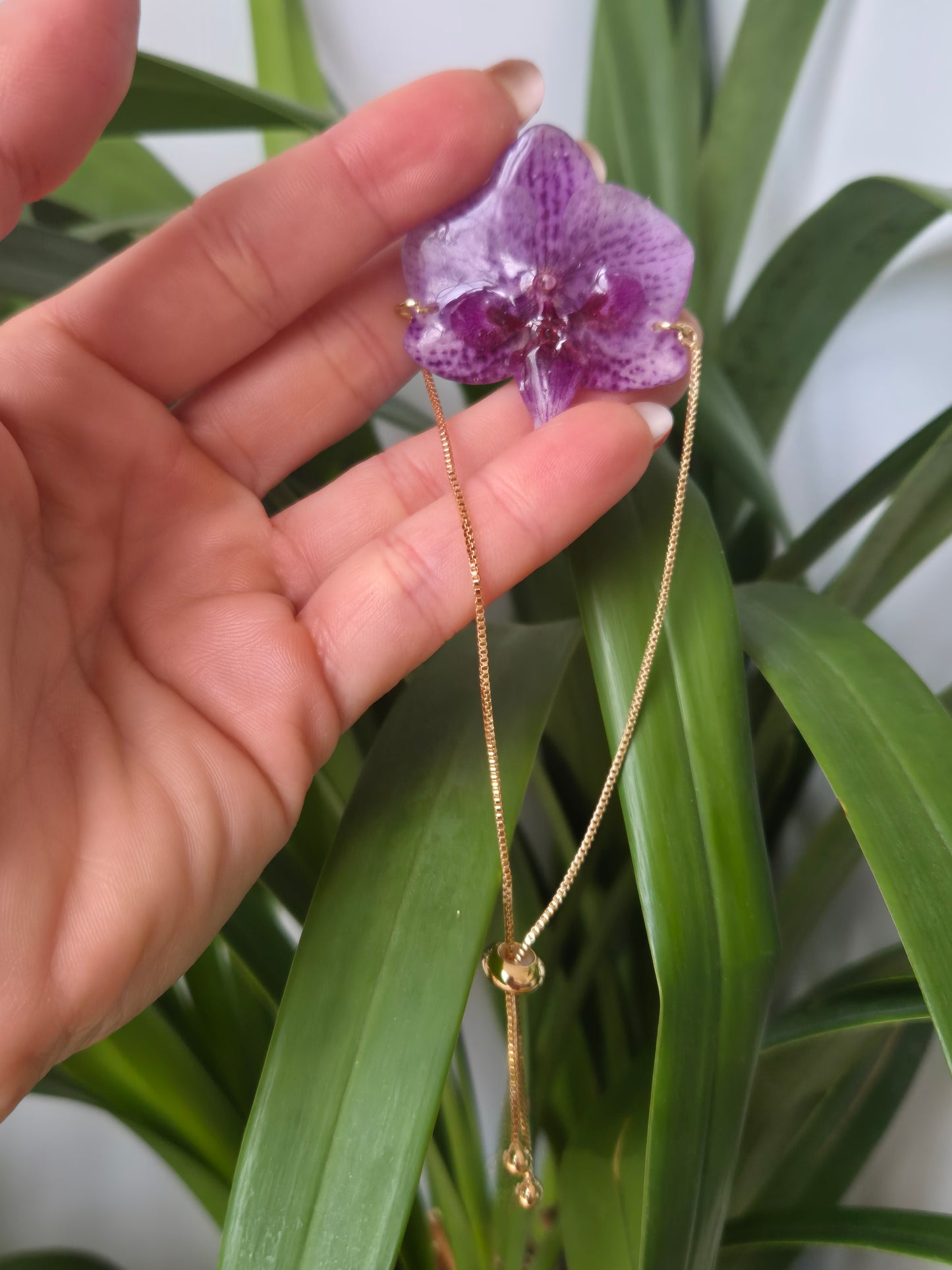 Pulsera regulable orquidea