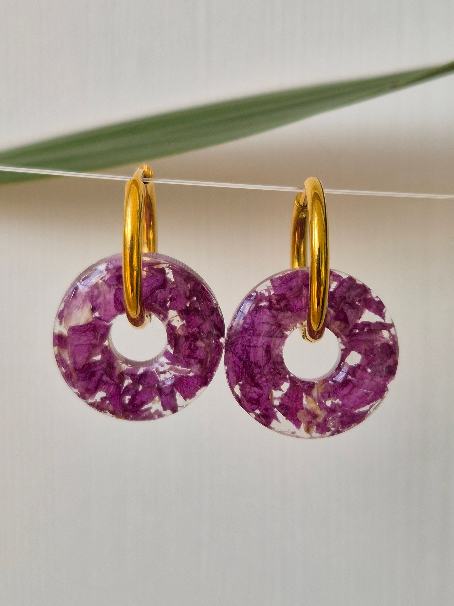 Pendientes Charm cheerios morados