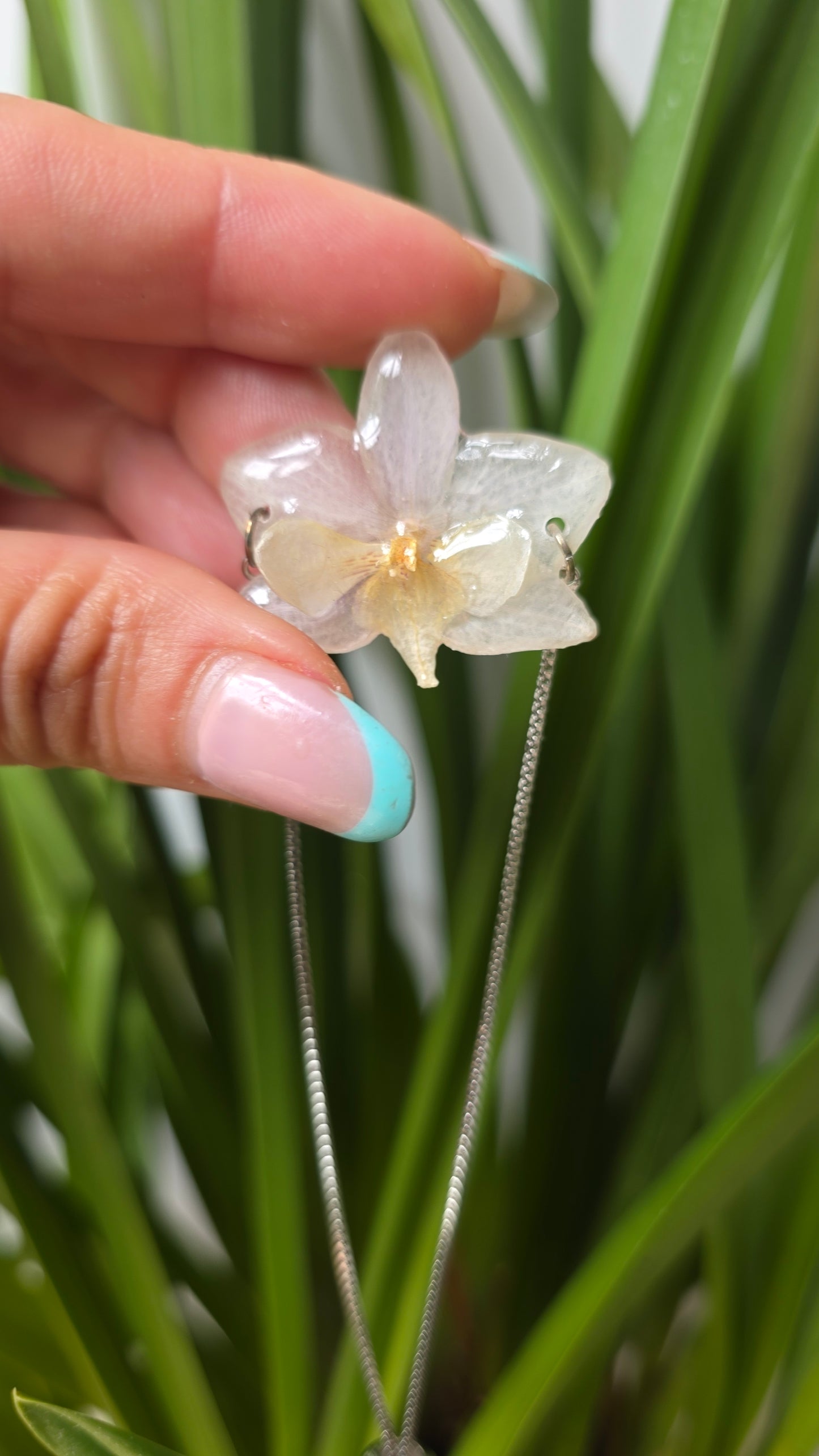 Pulsera regulable orquidea