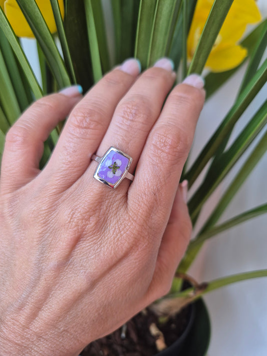 Anillo ajustable cuadrado morado