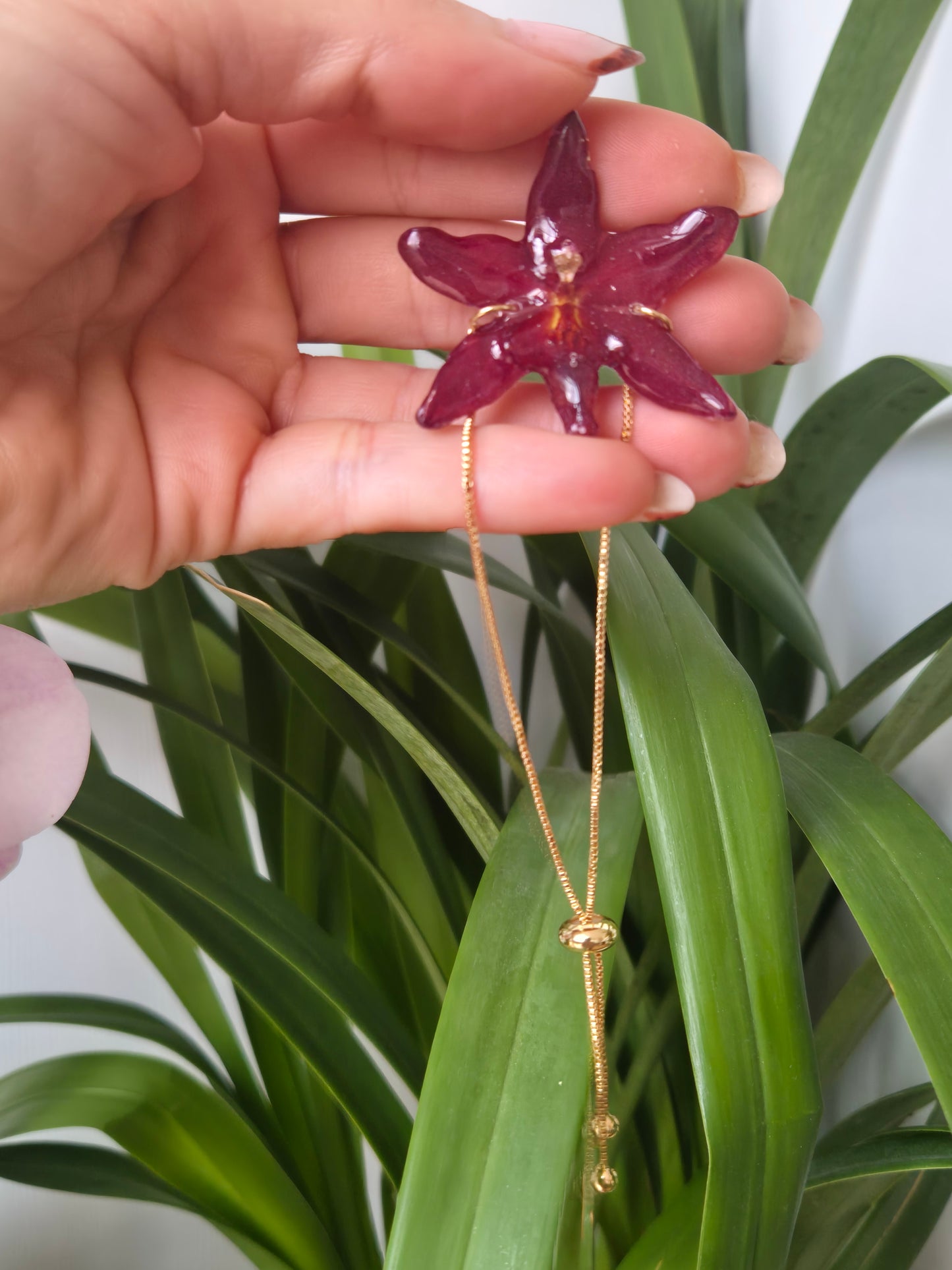 Pulsera regulable orquidea