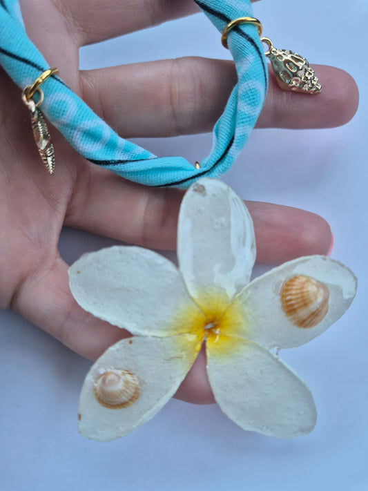 Colgante Plumeria blanca