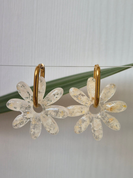 Pendientes Charm flor margarita