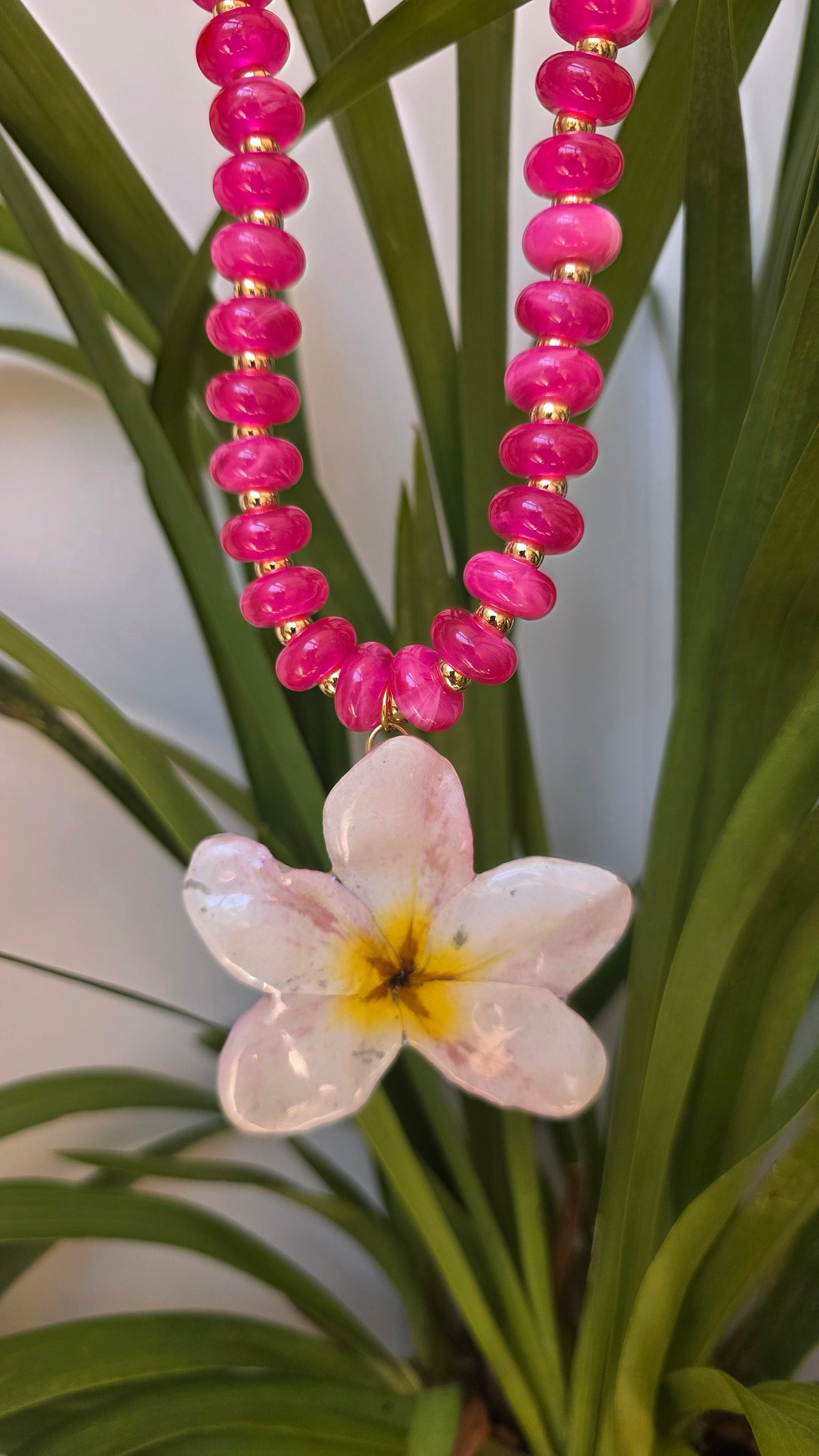 Collar Plumeria Blanca