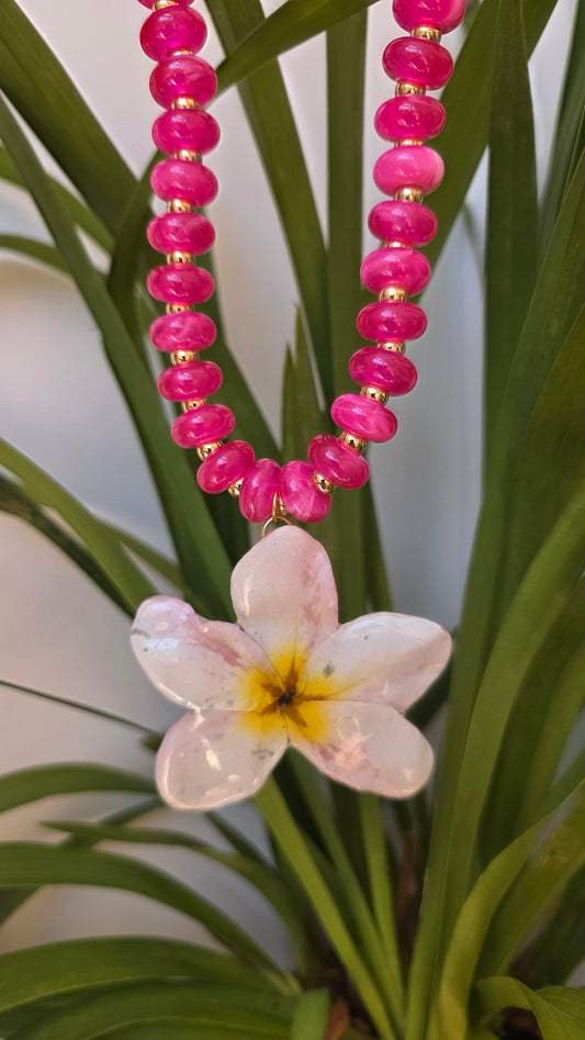 Collar Plumeria Blanca