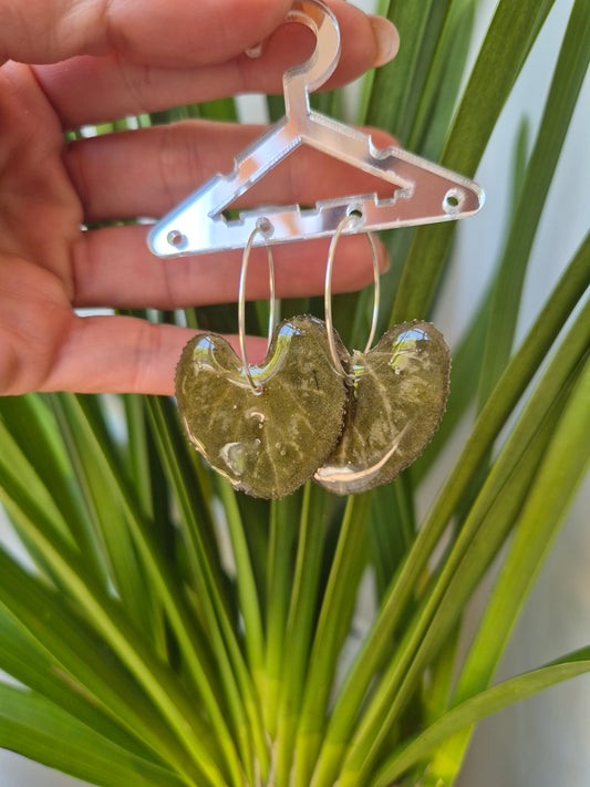 Pendientes hoja corazón verde
