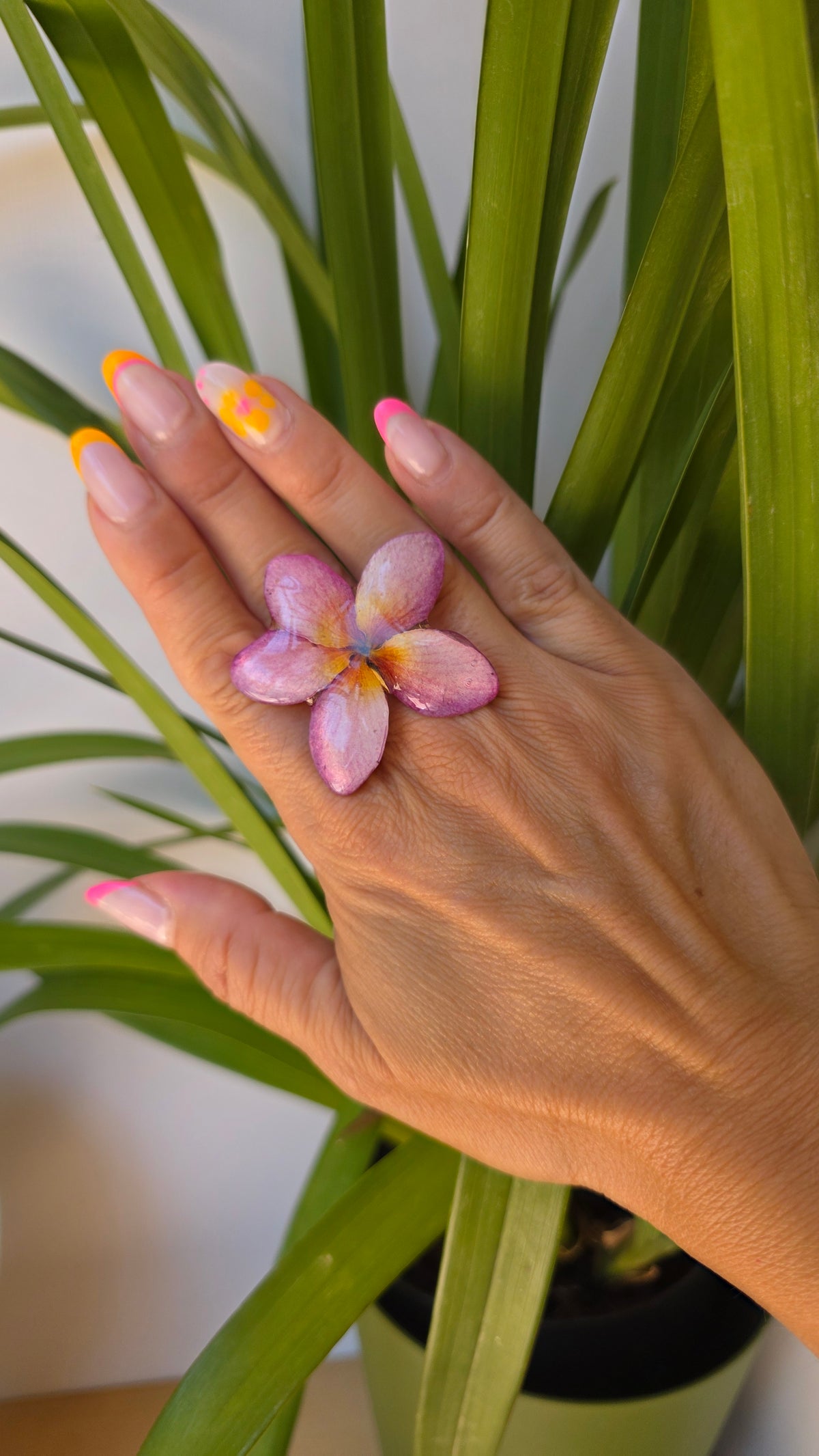 Anillo Plumeria rosa
