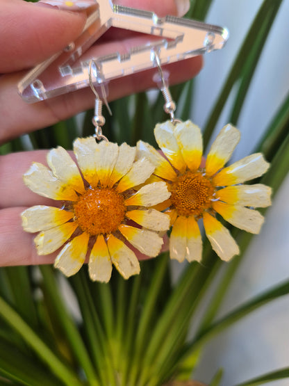 Pendientes margaritas 3D amarillas