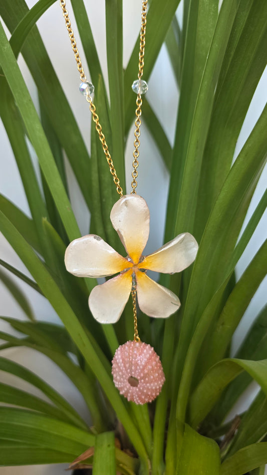 Collar Plumeria Blanca