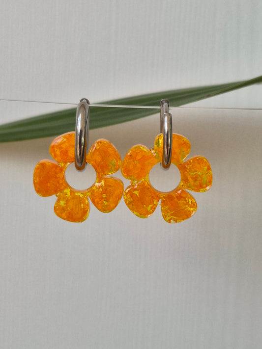 Pendientes Charm flor naranja